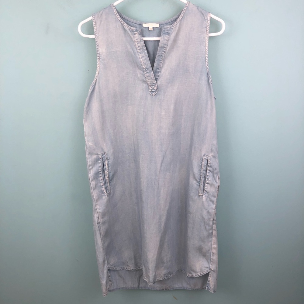 NWOT sleeveless dress w/ pockets from a boutique